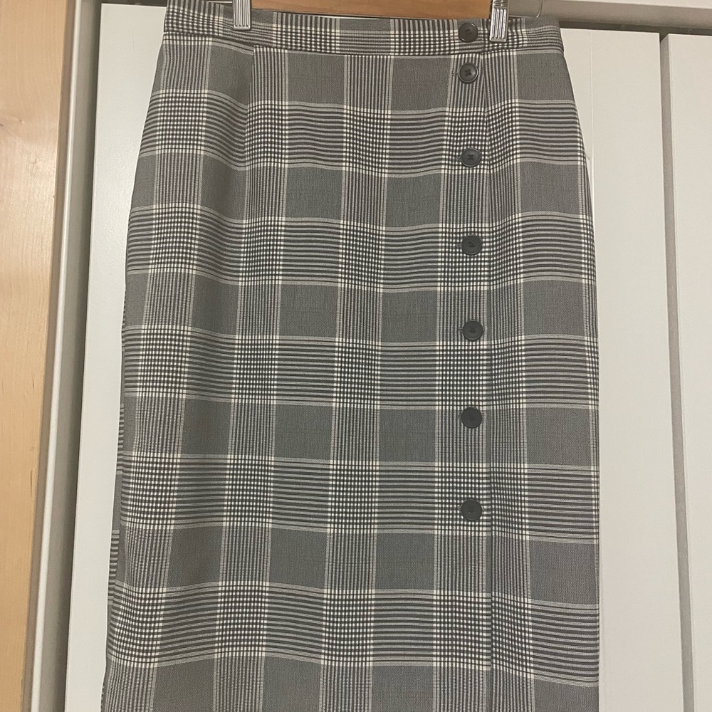H&M Plaid Pencil Skirt - Size 10